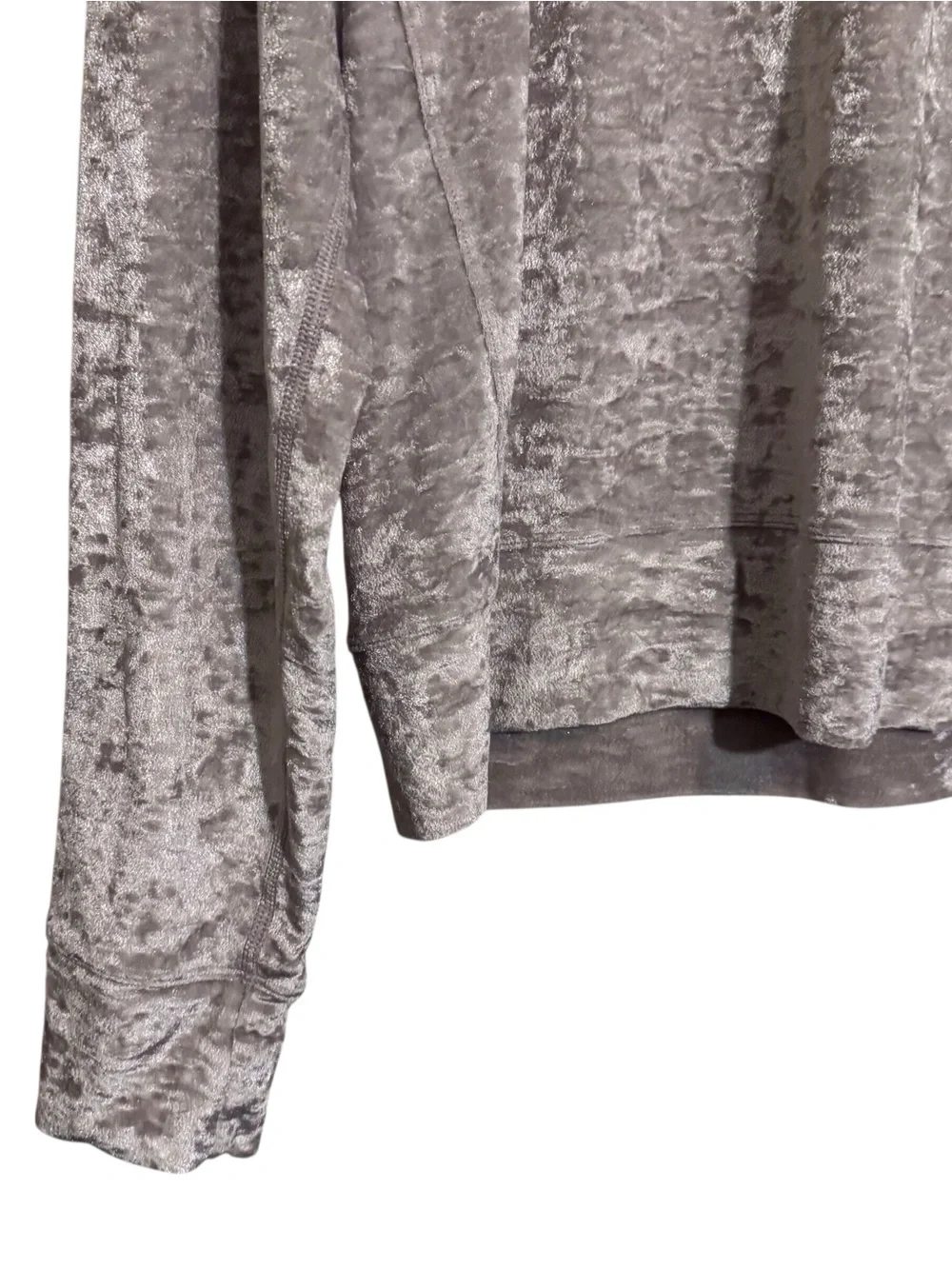 Lululemon Size 10 Silver Warm Down Crushed Velvet Top Gray Velour Athletic Gym